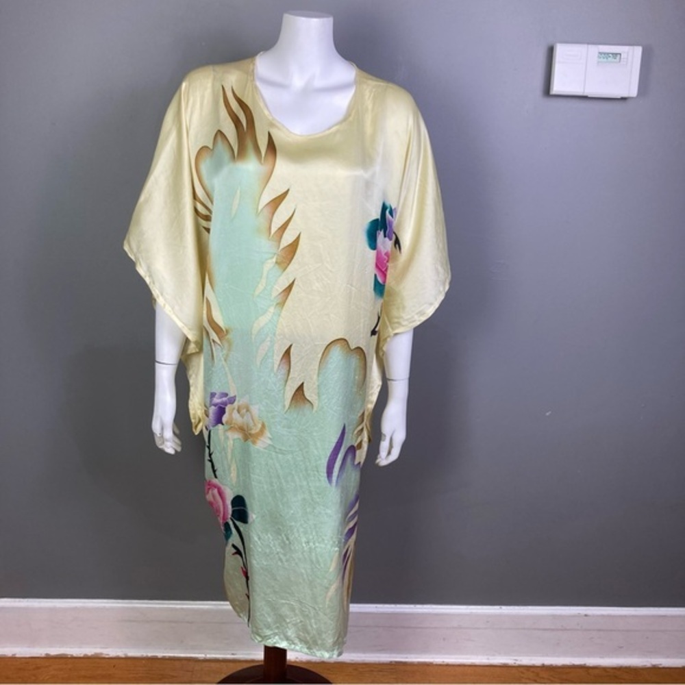 Vintage Kimono‎ Dress Large SILK Cream Floral Pink Kaftan 70s feminine Dragon